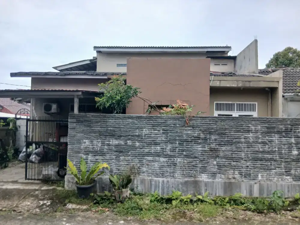 Dijual Rumah Perumahan RS PMI
Dekat dgn Stasiun Cilebut & TOL BORR