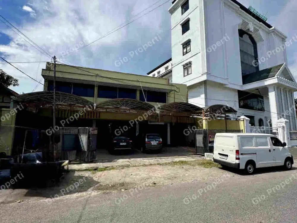 RUKO & GUDANG 3+1 HARGA DI BAWAH PASAR, BARU RENOVASI, TENGAH KOTA MURAH