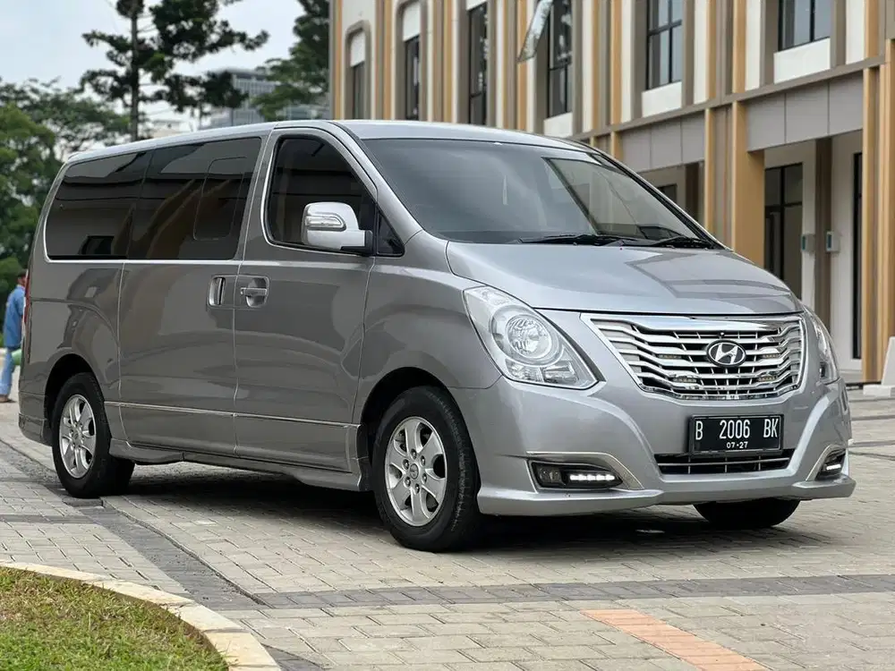 [ISTIMEWA] Hyundai H1 2.5 XG CRDI Diesel AT 2017