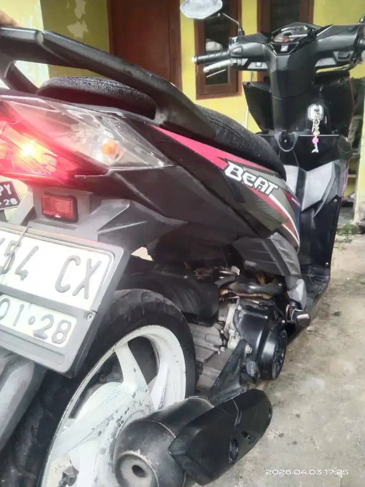 Dijual Honda Beat 2018 (Magenta Hitam)