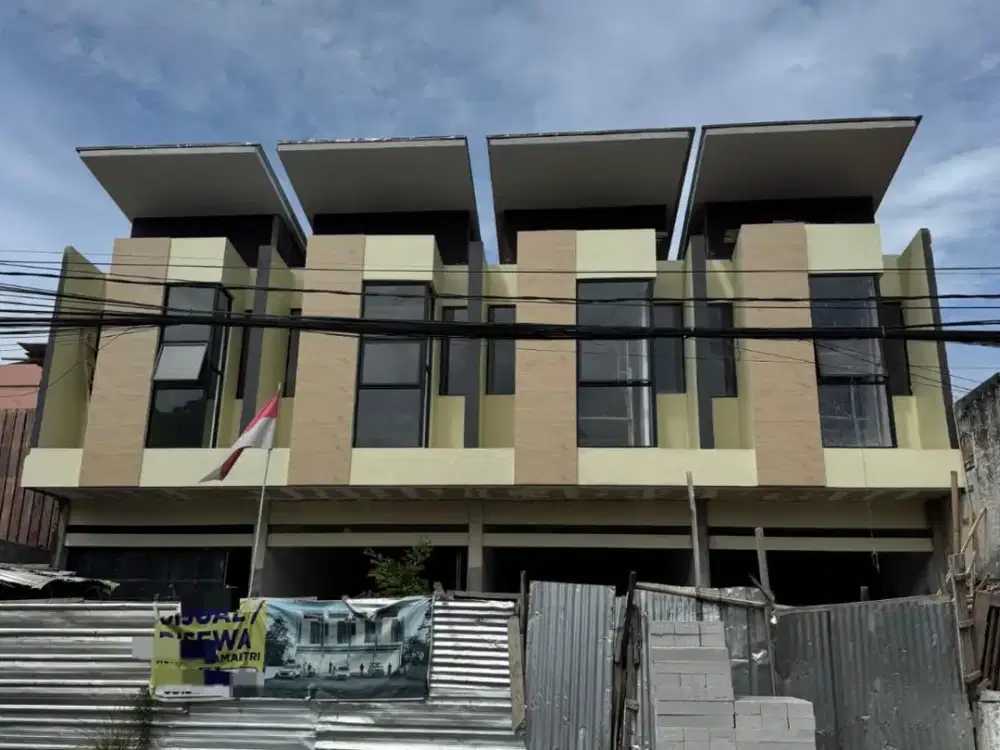 Ruko Baru 2 Lantai + Rooftop Strategis Area Turangga Buahbatu