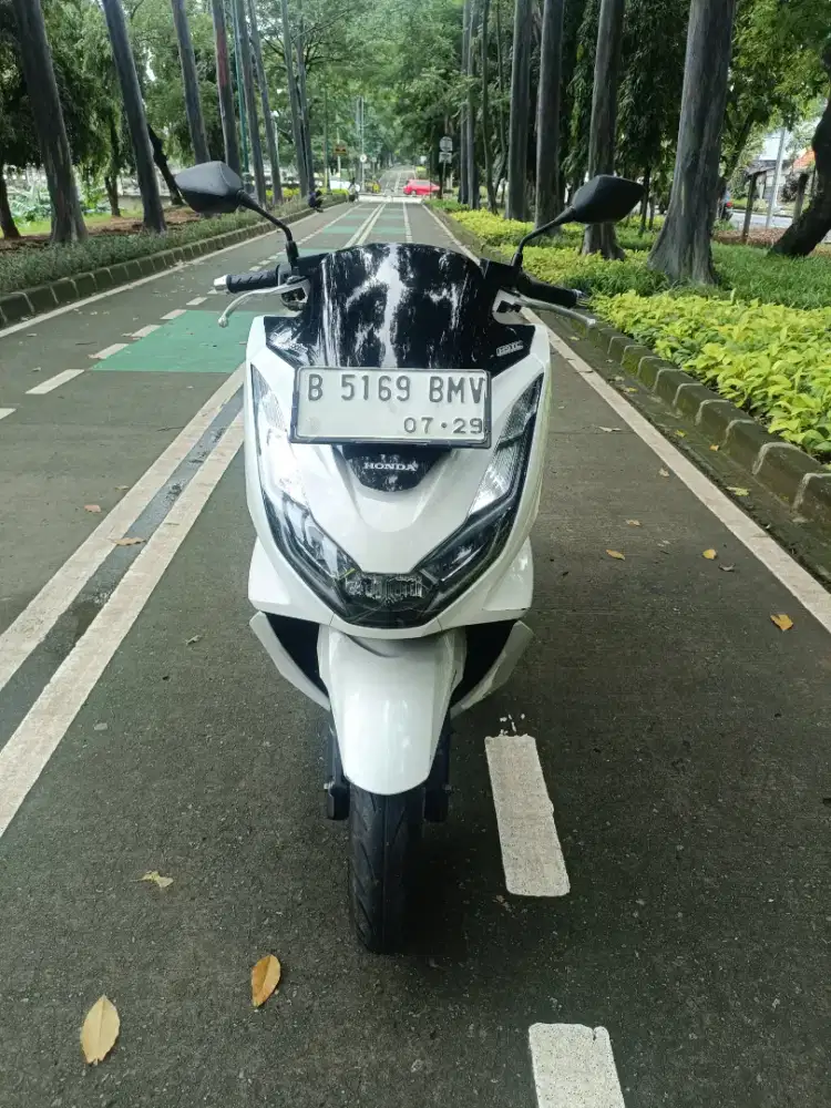 Pcx Matic 160 CC 2024 Putih Terawat Yuk Cek Unit Segera