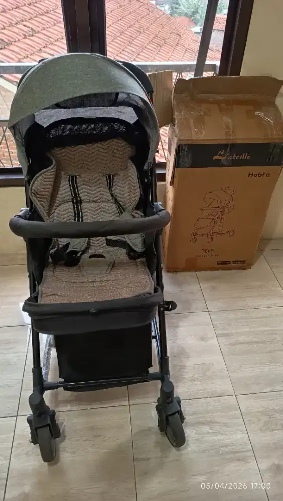 Dijual stroller bekas, kondisi masih bagus