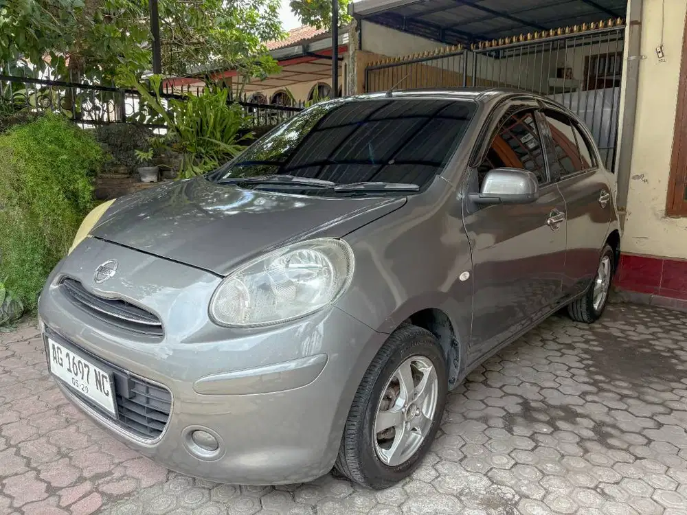 Nissan March 2012 1.2 Manual Silver, Pajak Panjang Irit