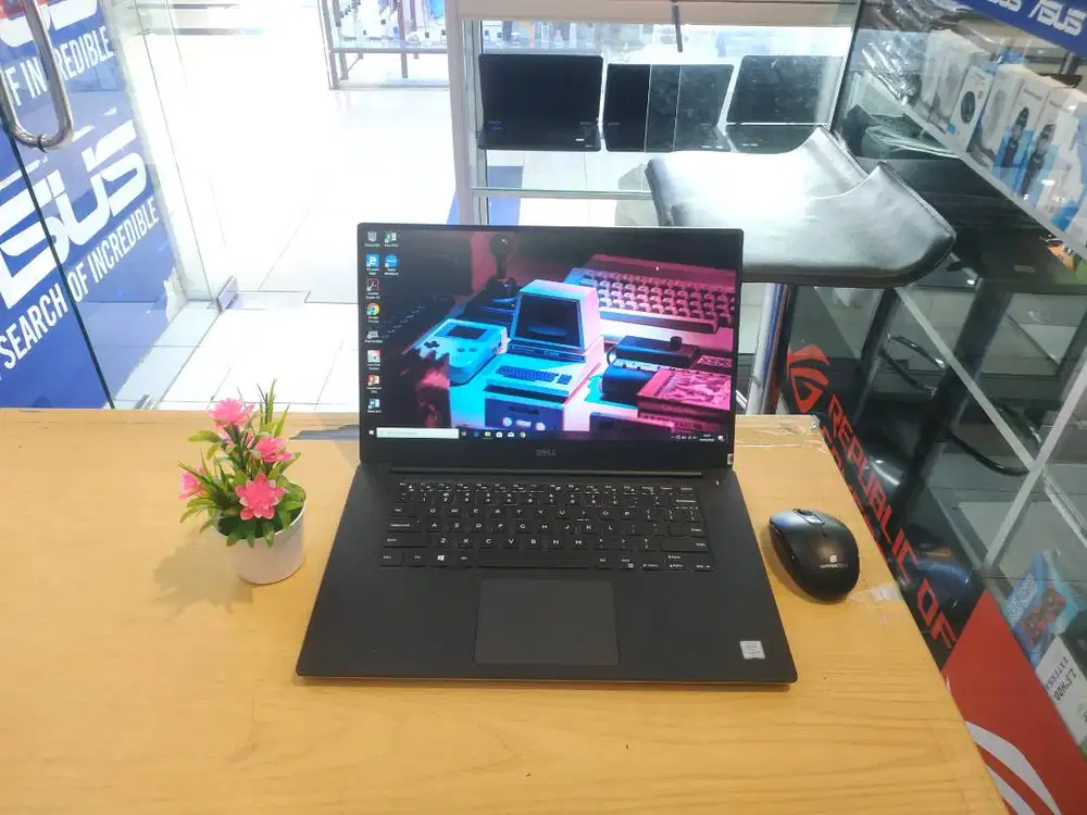 LAPTOP DELL INSPIRON 5510 CORE i7 RAM 8GB NVIDIA QUADRO DIJUAL