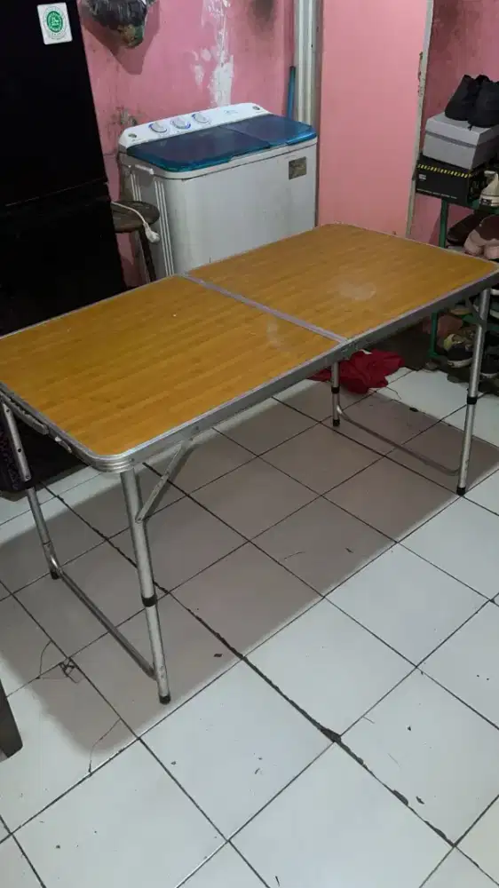 2 Meja Lipat Portable
