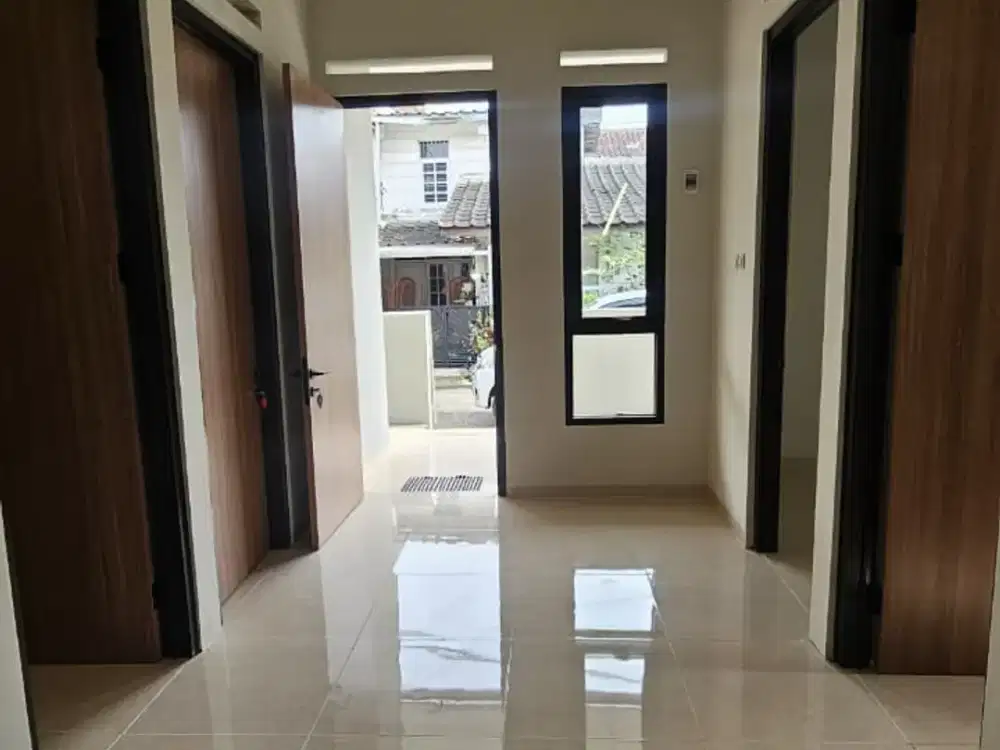 Rumah Hoek 2 Lantai Siap Huni di Margahayu Raya