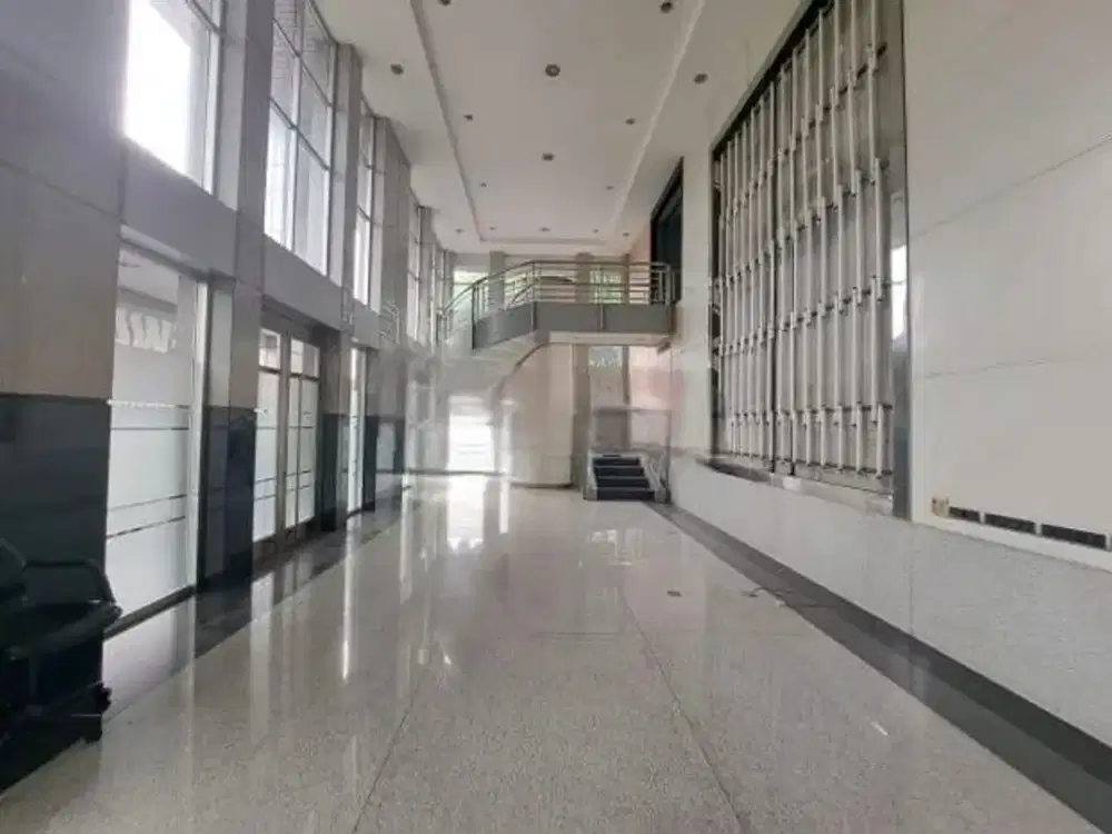 Gedung Komersil 3 Lantai Strategis di Batununggal Bandung