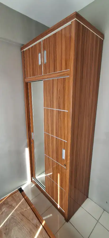 lemari bed set second 160x200 kondisi 80 % multiplex lapis Hpl bagus