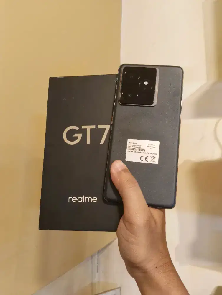 Jual Realme GT 7 Second Ram 12Gb Internal 256Gb Mulus Garansi Aktif
