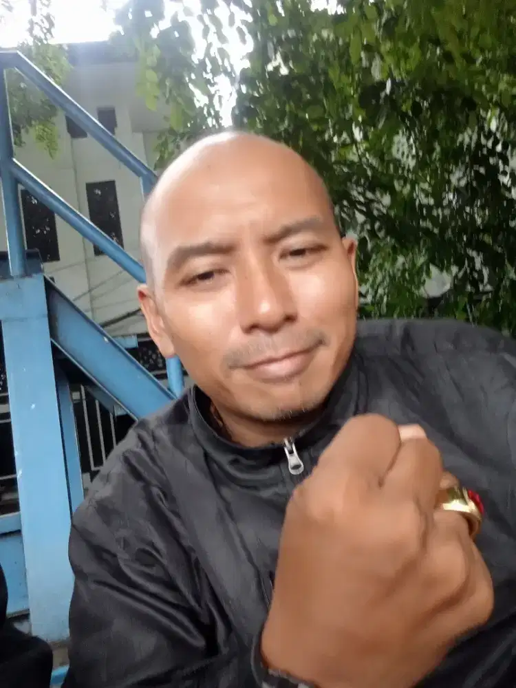 Mencari kerja sekurity