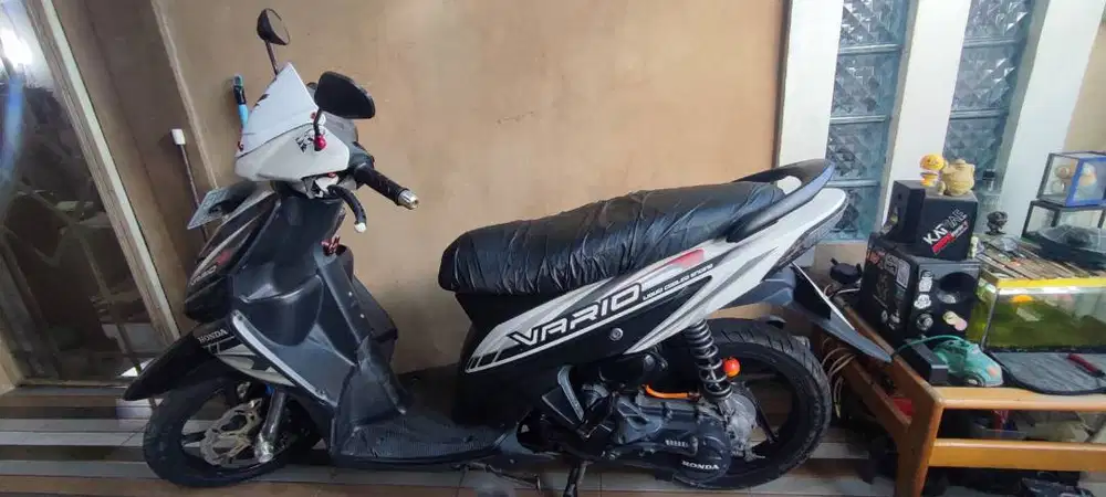 Di jual cepat honda vario second 2009