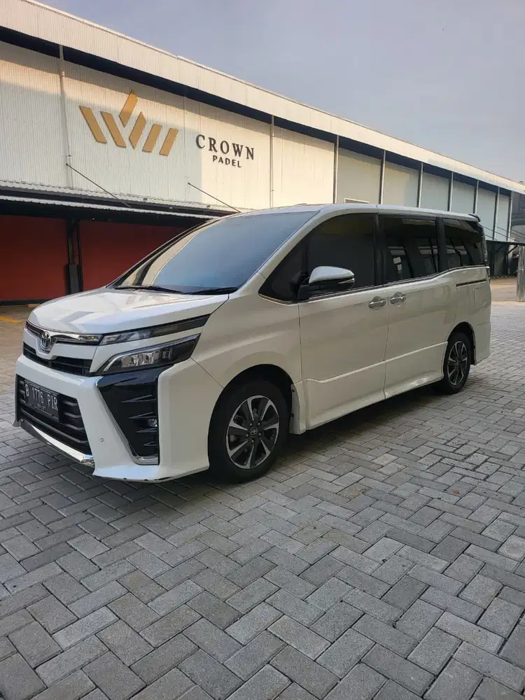 Toyota Voxy 2017 Bensin