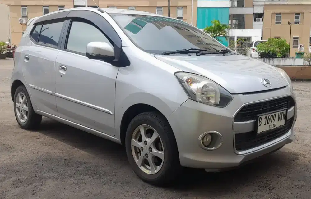 Daihatsu ayla X 1.0 matic/at