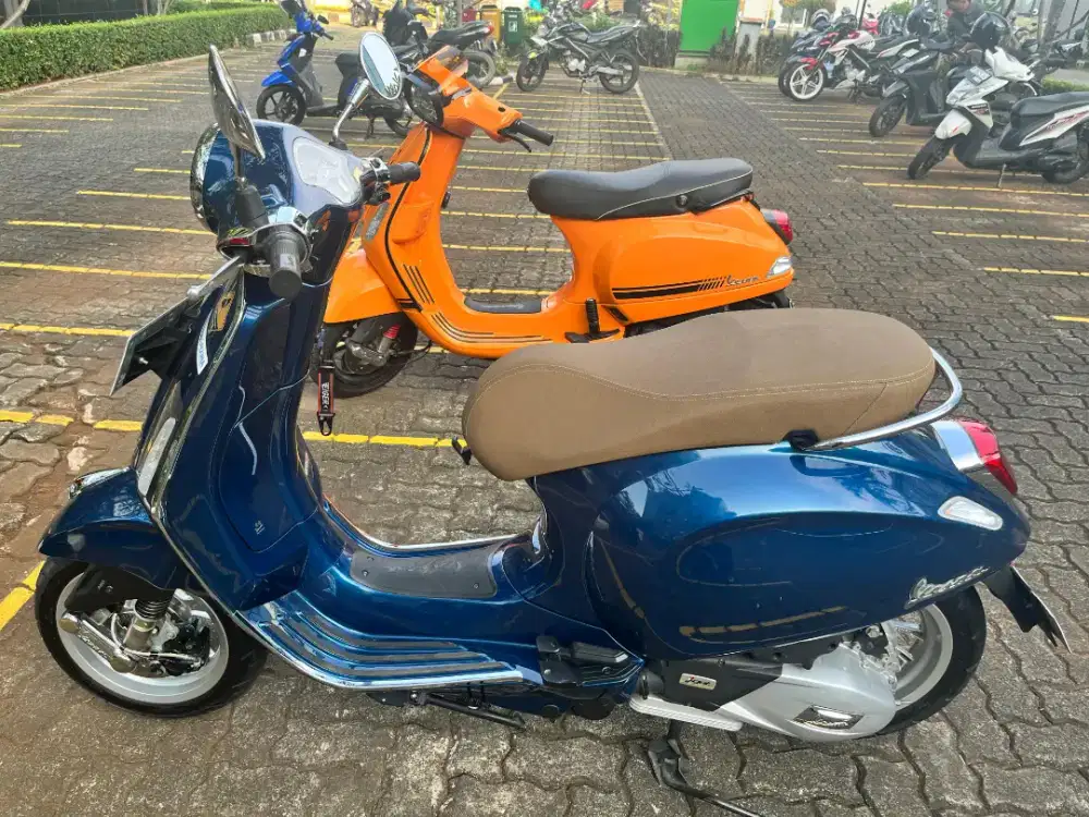 Vespa Primavera Matic tahun muda