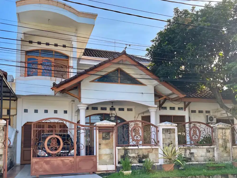 Dijual Cepat Rumah Cantik dan Mewah Lokasi Strategis Di Ngesrep Semarang