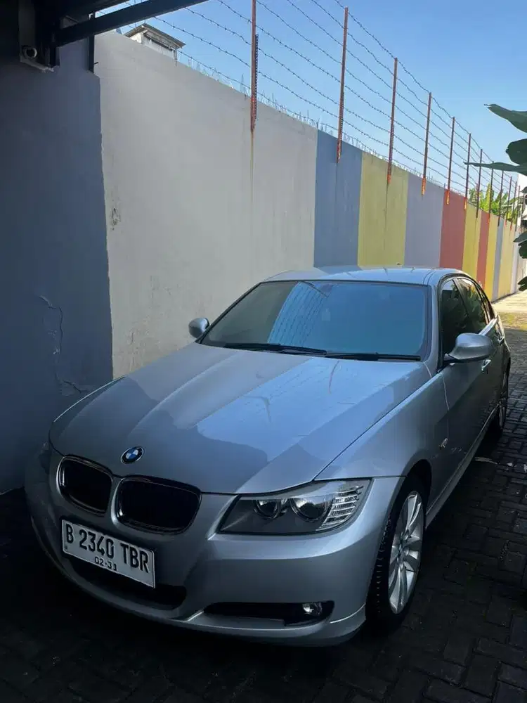 Bmw 320i e90 2010/2011 low km