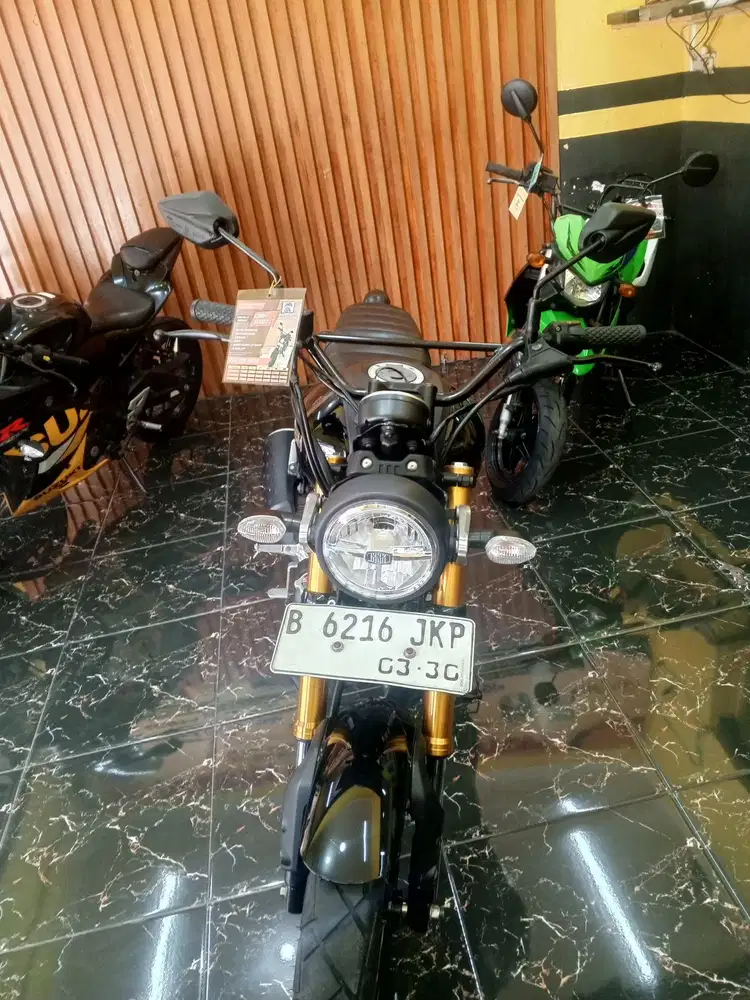 XSR 2025. MESIN BODY KAKI2 ISTIMEWA. SURAT2 LENGKAP. BISA NEGO