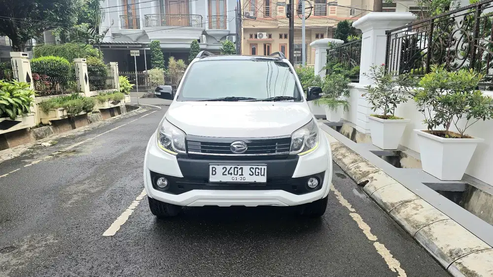 Terios R Custom 2017 AT Super Istimewa