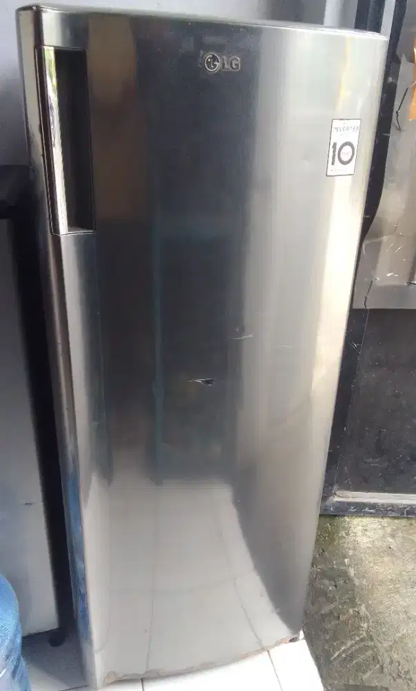 Frizer 6rak LG normal dingin bikin beku