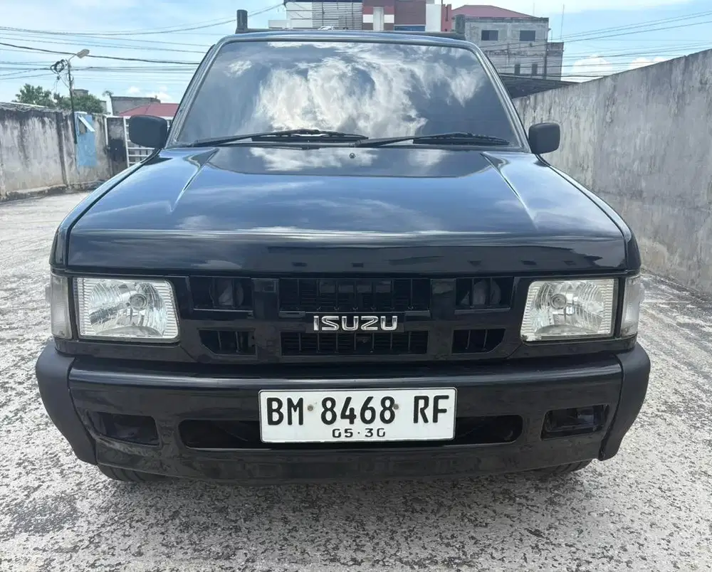 Isuzu Panther Pick Up