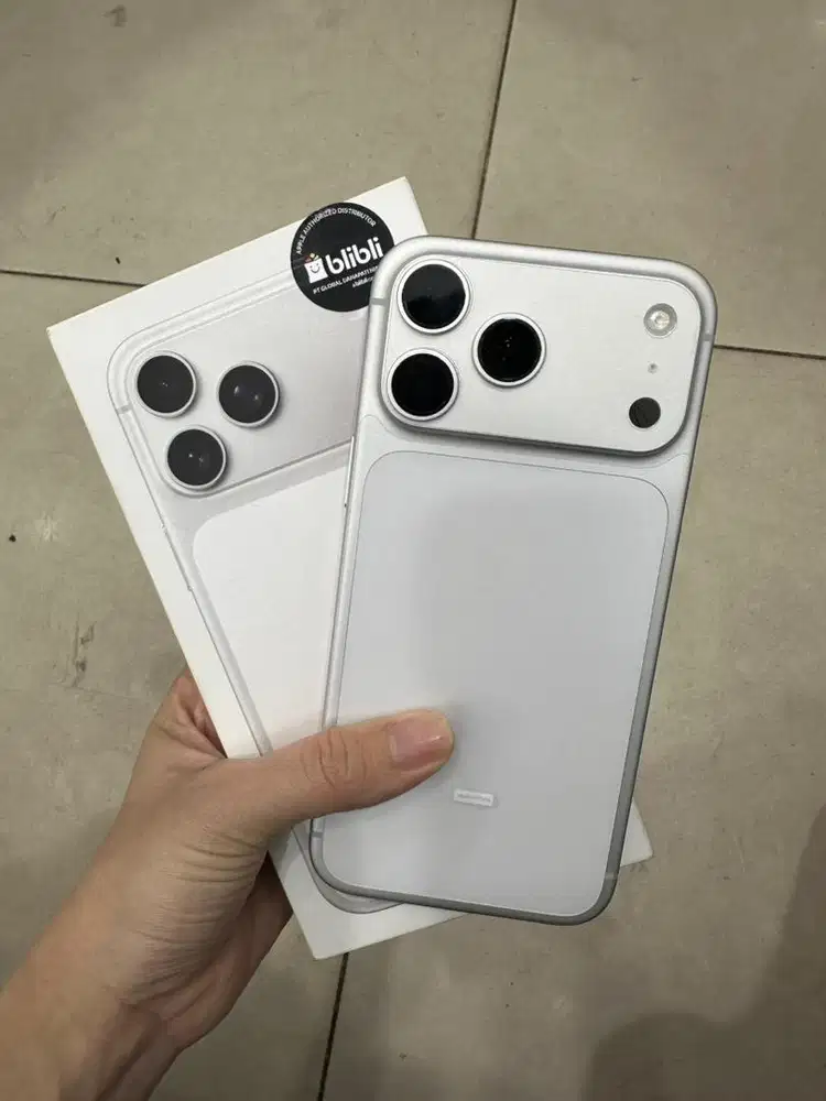 Iphone 17 Promax Silver 256gb