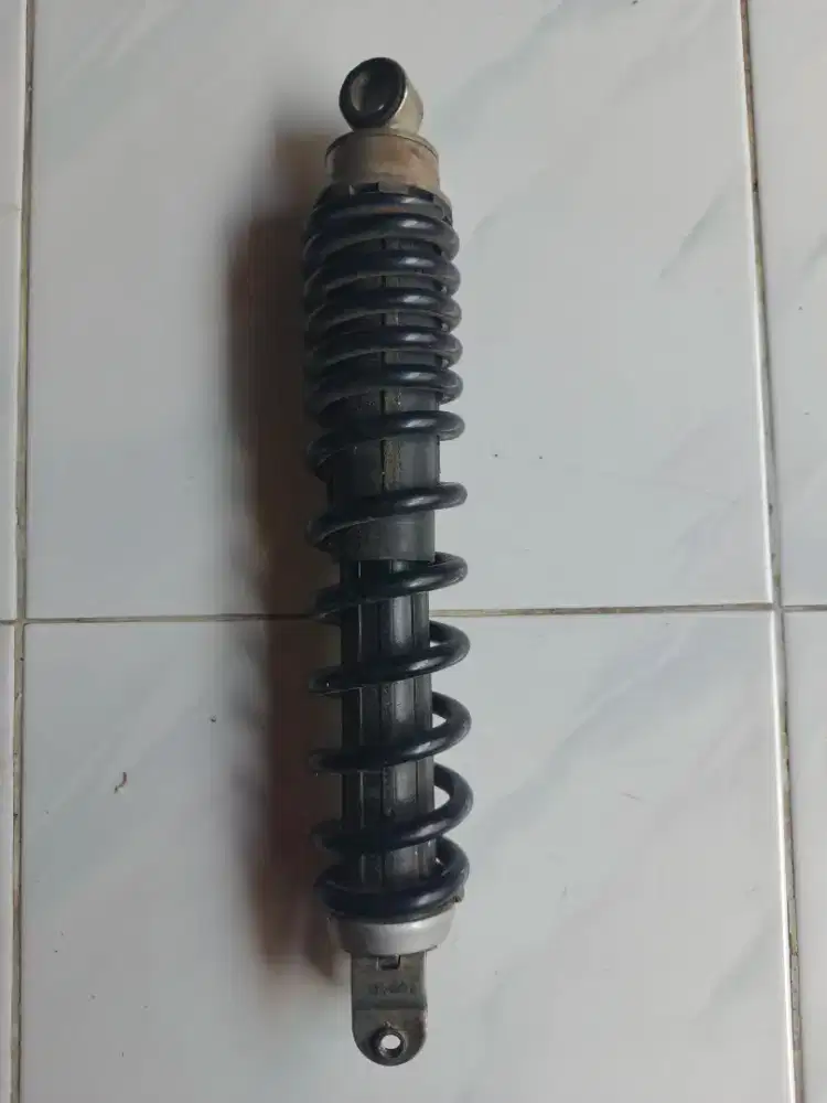 sok shockbreaker copotan motor Vario 125 KZR