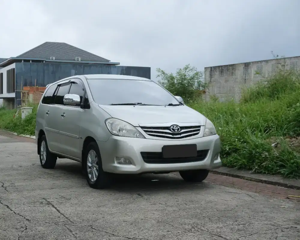 Innova diesel V automatic