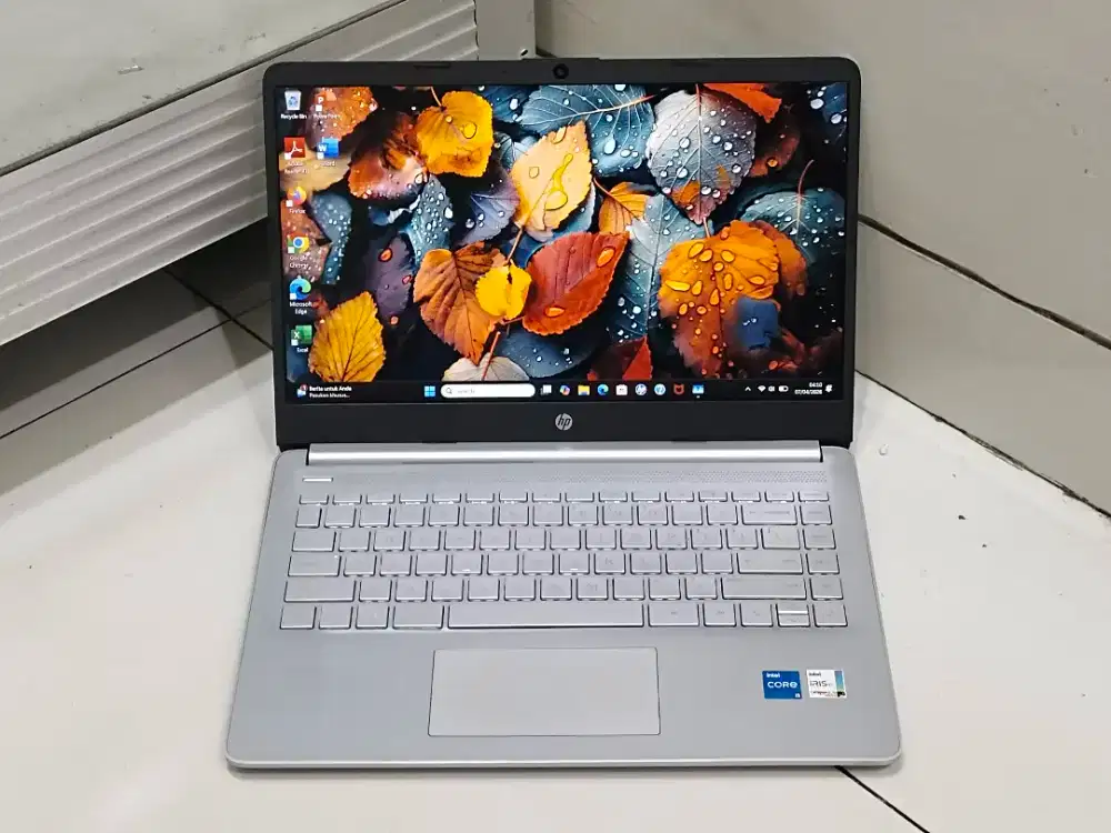 Laptop hp 14s-dq4xx Intel core i5 gen 11 ram 8 gb ssd 512 gb backlight