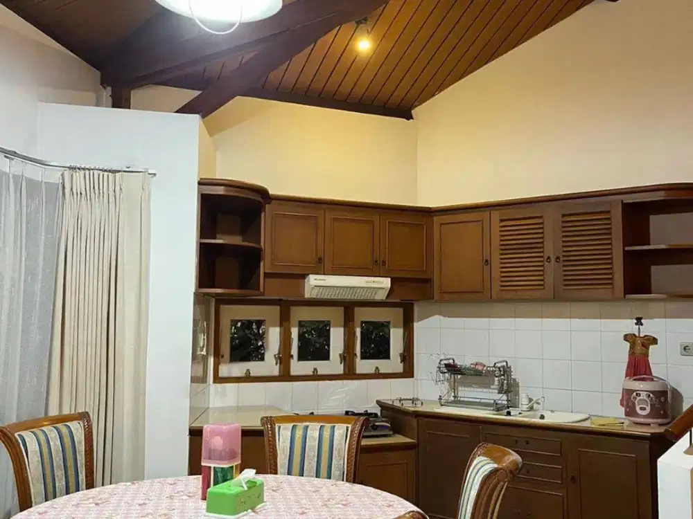 DIJUAL VILA CLUB BUNGA BATU - HOOK - FURNISHED