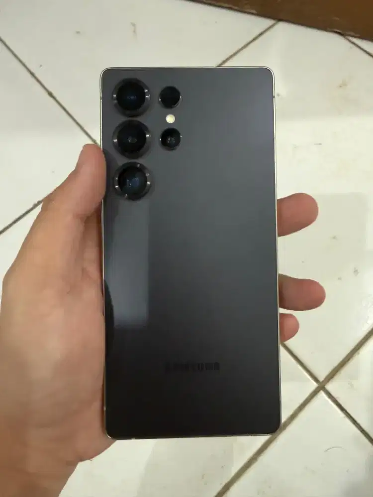 Samsung S25 Ultra 12/512gb SEIN