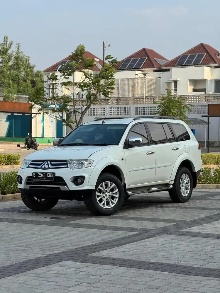 Pajero Exceed 2015 Solar - Ganjil - PJK Feb'27 - Automatic