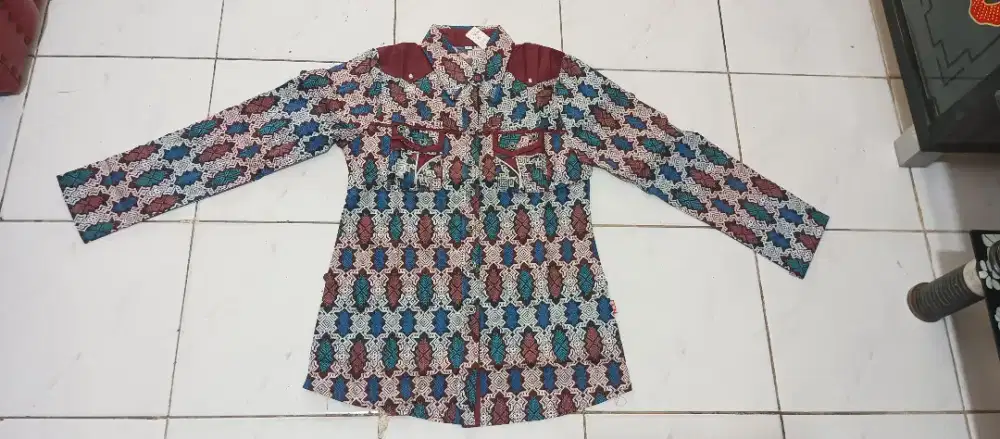 Baju atasan dan dres wanita