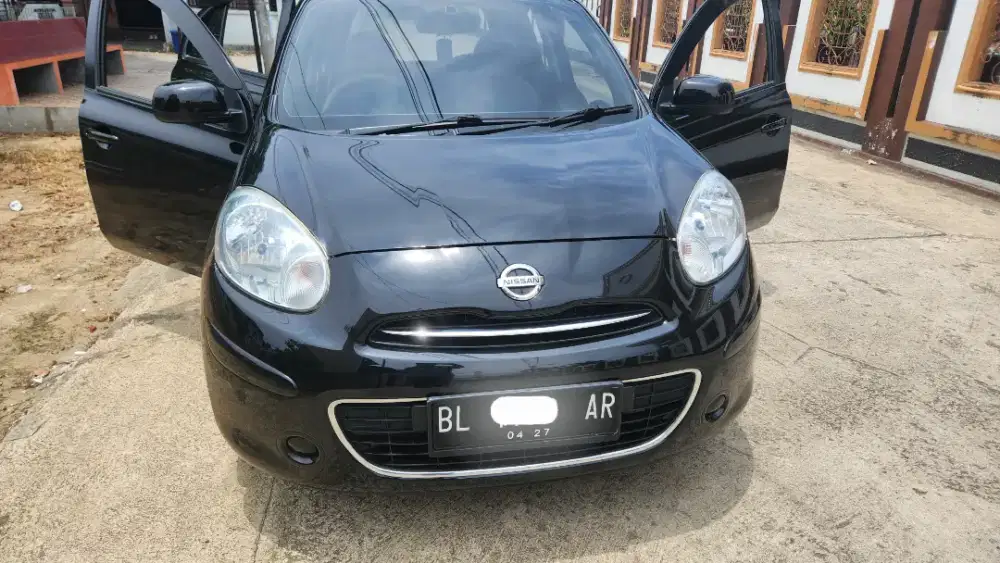 Nissan March 1.2 AT(2011)