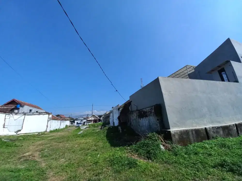 Tanah Poros jalan besar gadang malang