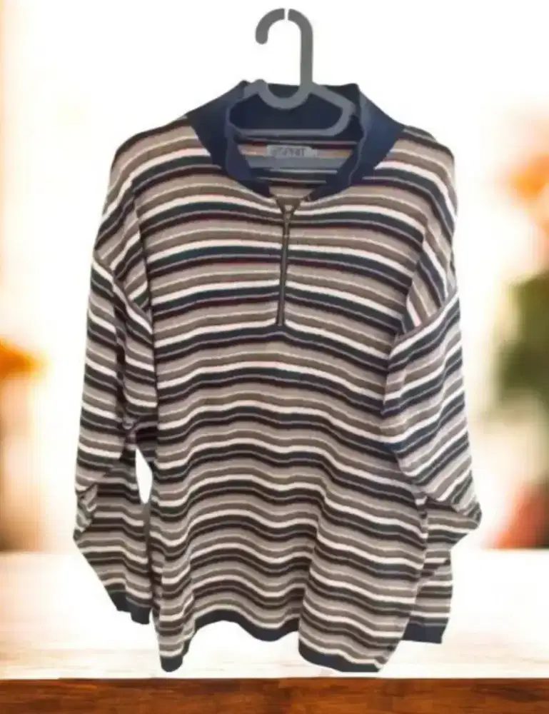 Sweater Pria. Merk Esprit