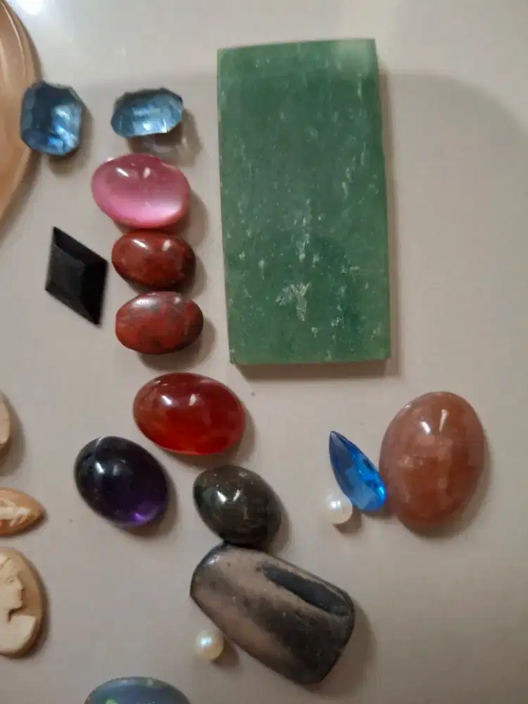 Batu batu permata natural