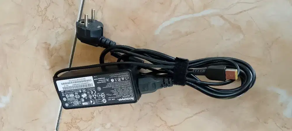 Charger  Lenovo