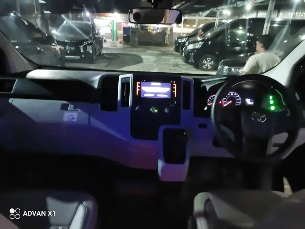 Toyota Hiace 2023 Diesel