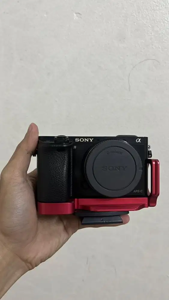 Sony a6000 2 lensa banyak bonuss