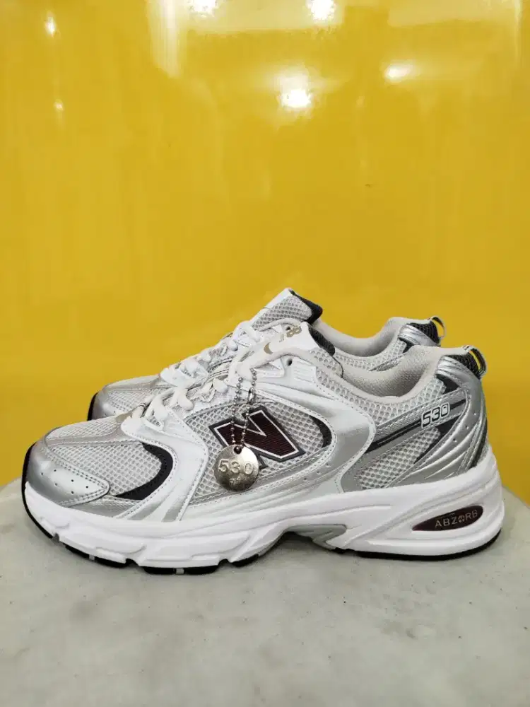 New Balance 530 silver burgundy