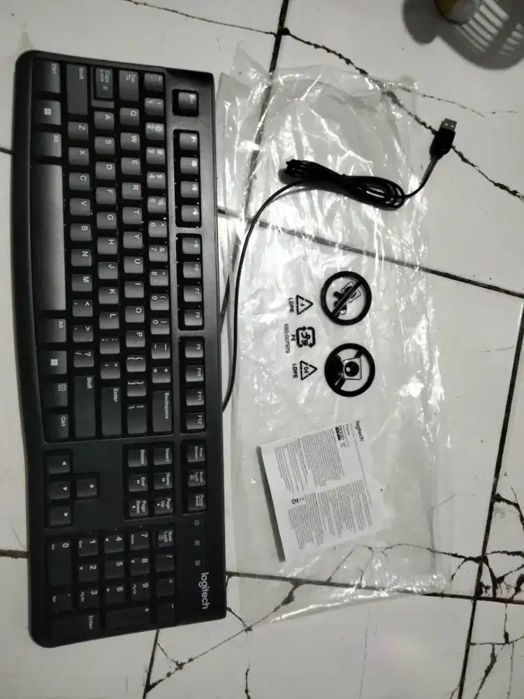 KEYBOARD LOGITECH K-120 MASIH BARU, MINUS GAADA DUS