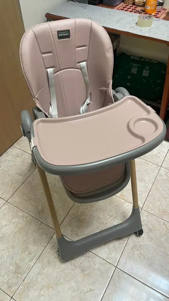 Babydoes high chair