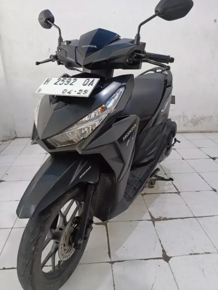 vario 150 hitam dop thn 2015