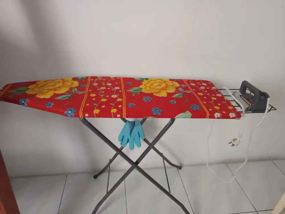 Meja setrika masih bagus