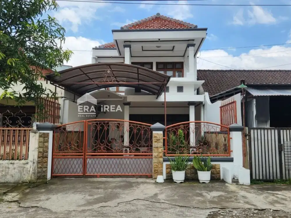 DIJUAL RUMAH DEKAT PASAR NUSUKAN DAN TERMINAL TIRTONADI SOLO SIAP HUNI