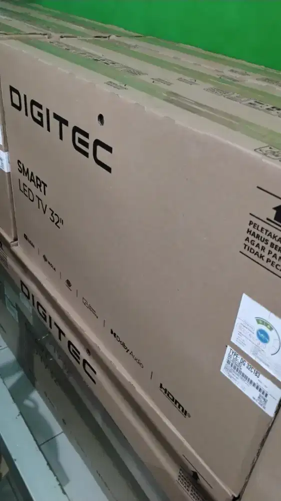 LED smart tv digitec 32 in
