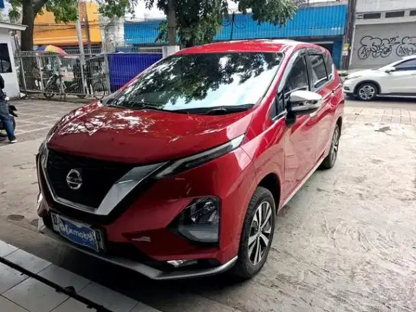 LOW DP Nissan Livina 1.5 VL Bensin-AT 2019 AIJ