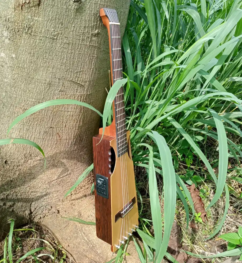 Travel gitar headless full solid