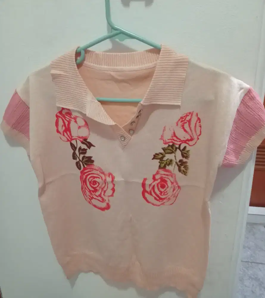 Kaos Rajut Rose Motif Bunga Mawar Premium